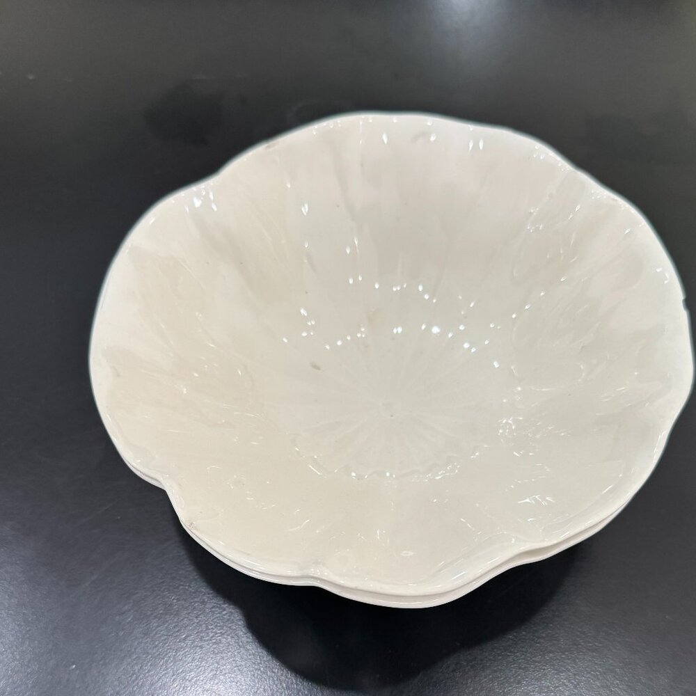 Metlox white Lotus by Poppytrail Bowl (2 Bowls) USA
